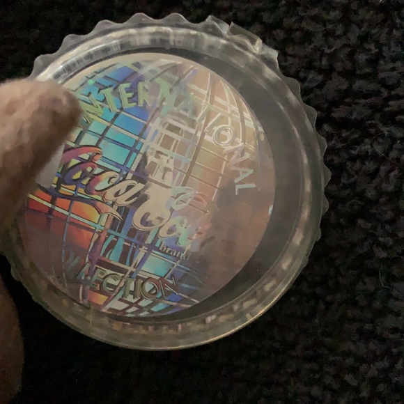 Coca-Cola collectible beanie - Picture 2 of 7